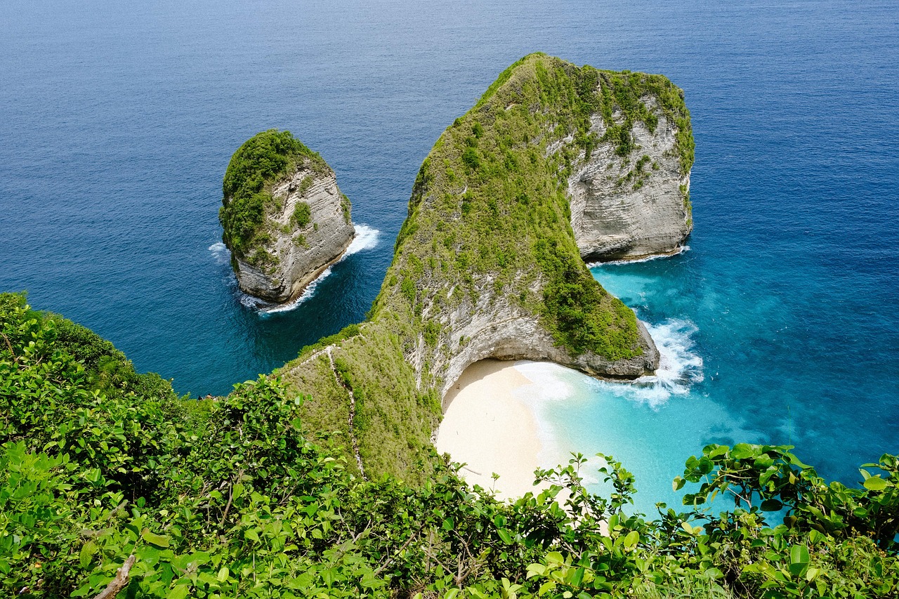 Menjelajahi Inovasi Teknologi pada Layanan Bea Cukai Halmahera Selatan 2025
